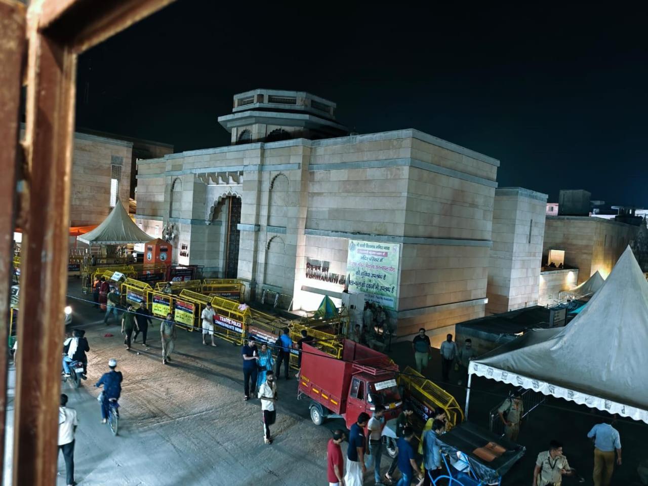 Shri Kailash Pati Guest House- Opposite Kashi Vishwanath Temple Varanasi Eksteriør billede