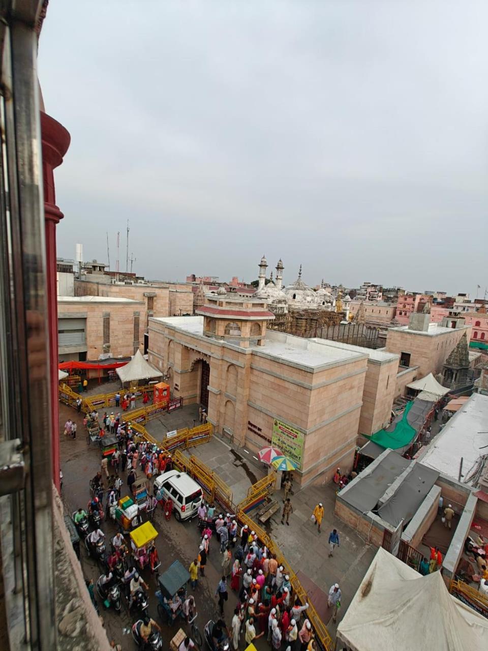 Shri Kailash Pati Guest House- Opposite Kashi Vishwanath Temple Varanasi Eksteriør billede