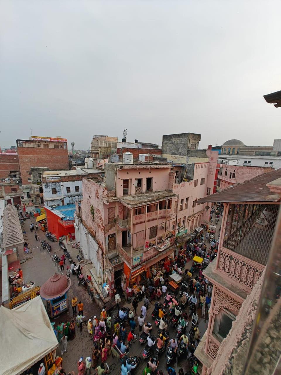 Shri Kailash Pati Guest House- Opposite Kashi Vishwanath Temple Varanasi Eksteriør billede